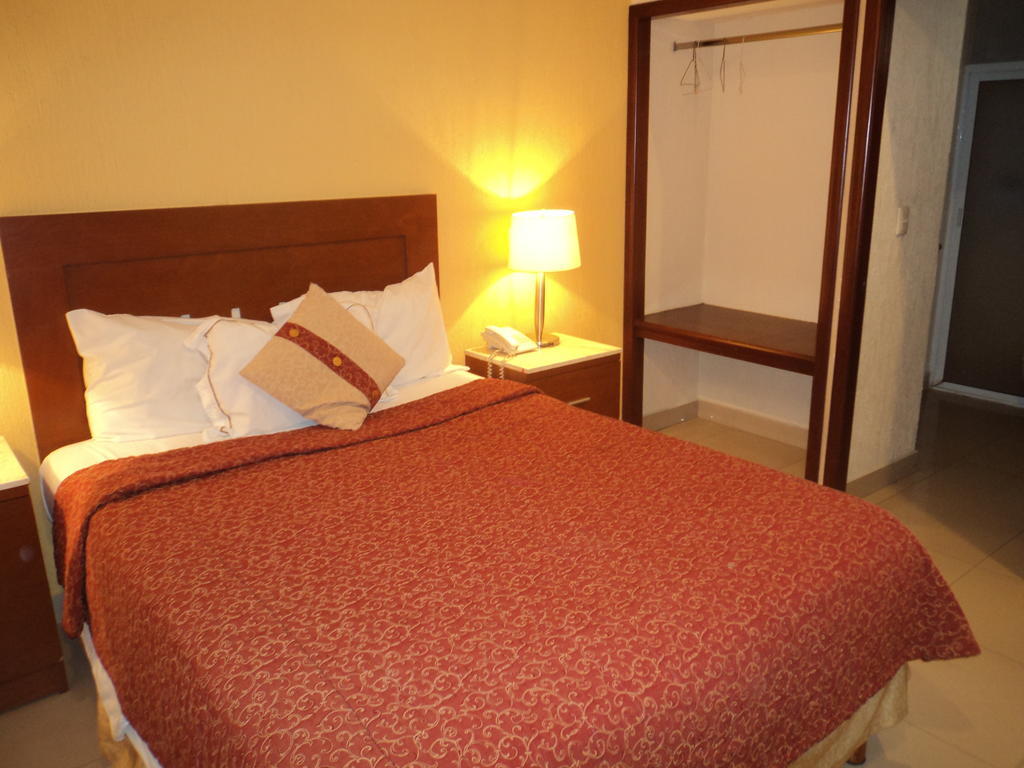 Hotel Fenix Los Mochis Quarto foto